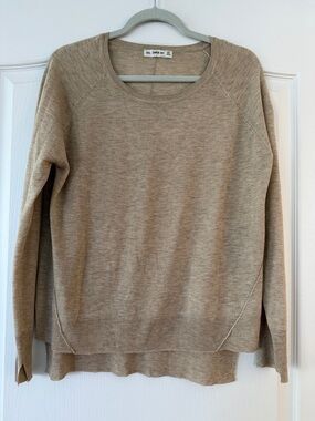 Zara Women’s Beige Crewneck Sweater - Large